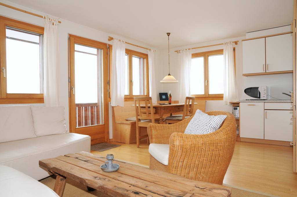 Ambiente Bettmeralp | A10 Apartment Bilik gambar